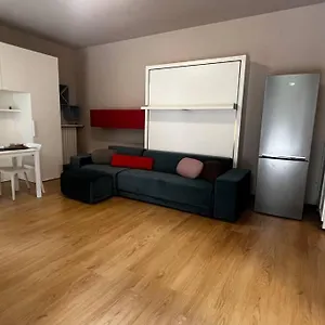Apartamento Urban House - Comfy Flat Navigli Center, Milán